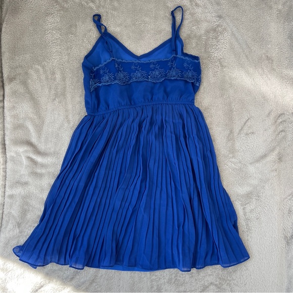Blue Flowy Dress with adjustable strap and lace detail on back - Picture 2 of 2